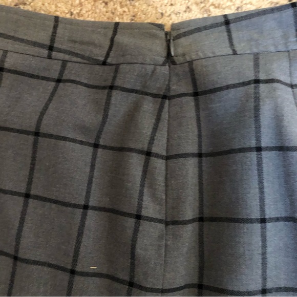 Skirt - Picture 3 of 8